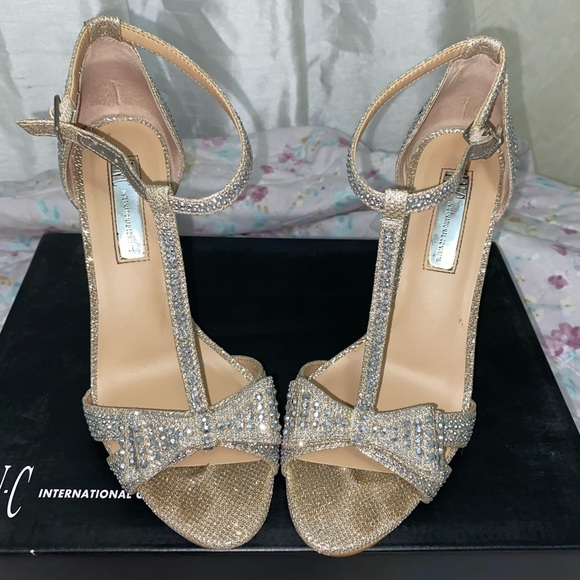 Macy’s- I.N.C High Heels - Picture 3 of 11